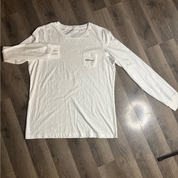 Ivory Ella Women’s White Long Sleeve with Heart Elephant - Picture 2 of 4